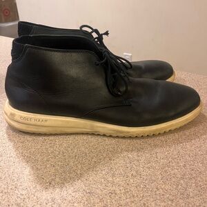 Cole Haan Black Chukka Boots with sneaker bottom size 13